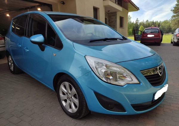 Opel Meriva cena 21900 przebieg: 124000, rok produkcji 2010 z Białystok małe 232